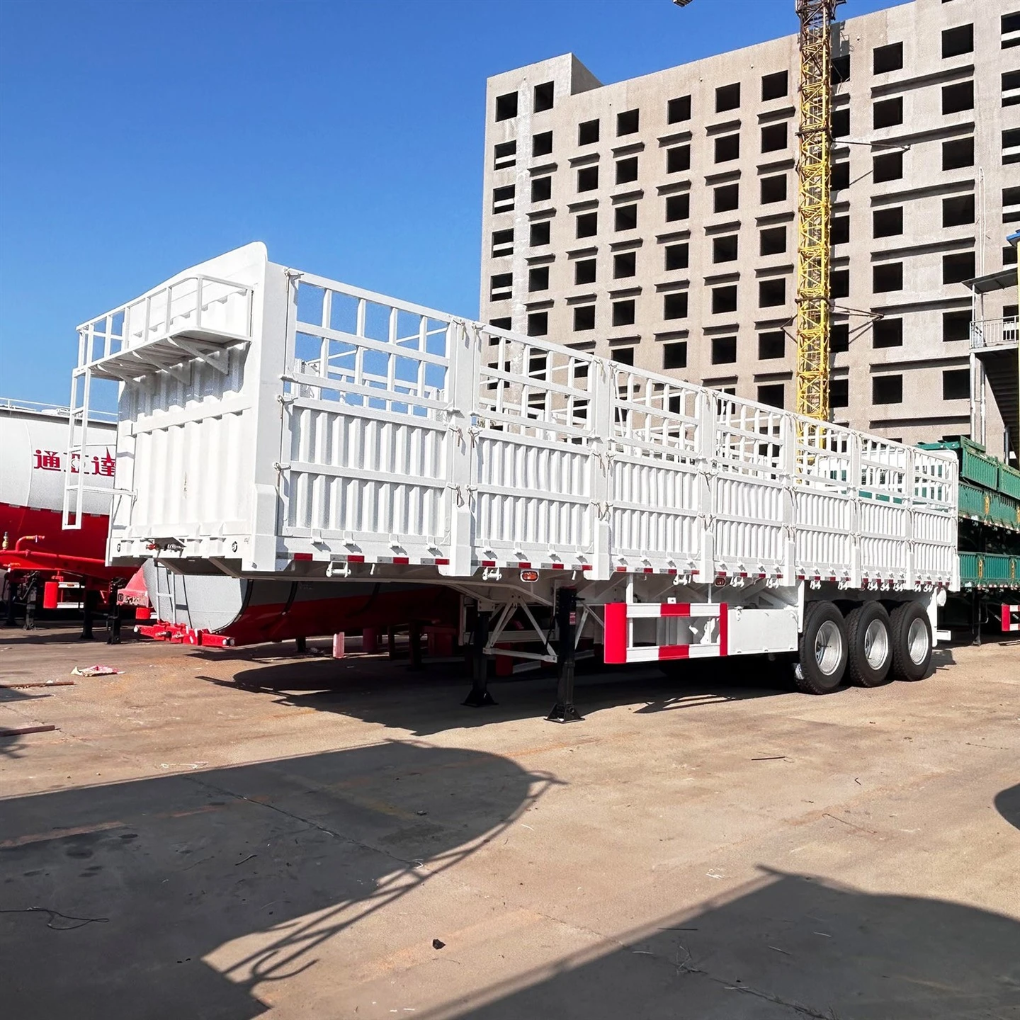 3 Axles Fence Polu Prikolica Bulk Cargo Transportation