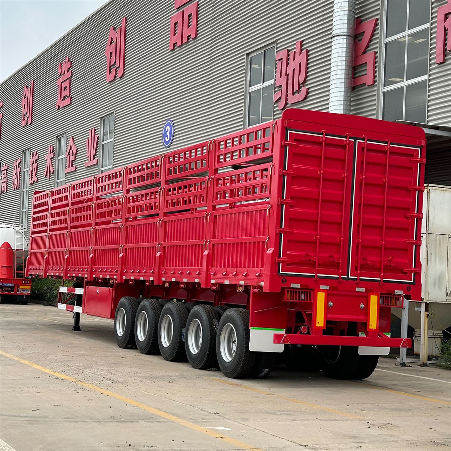 5 Axle 60T Bulk Cargo Transport Ograda Poluprikolica Bočni zid Poluprikolica